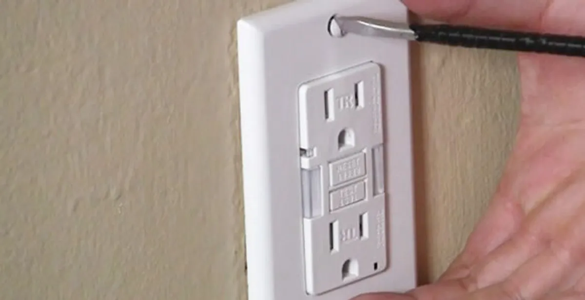 gfc outlets service securing and mounting ground fault circuit interrupter outlet by certified electricians in Minneapolis, MN