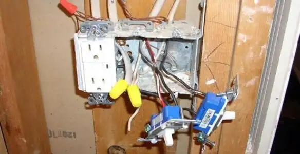 gfci circuits service wiring and upgrading electrical outlets with ground fault protection in Minneapolis, MN