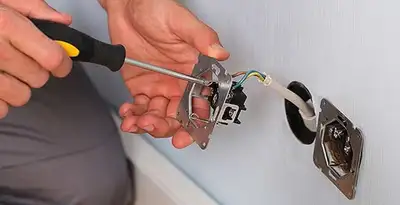outlet repair services with professional electrical outlet wiring adjustment in Minneapolis, MN